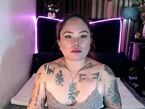 EstellaStarXxx online show from May 18, 2026, 5:45 am