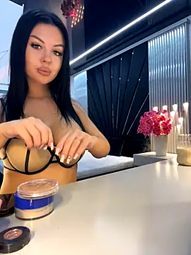 Snapshot of KenyaCruz chatting on October 13, 2025, 6:31 pm KenyaCruz online show from October 13, 2025, 6:31 pm