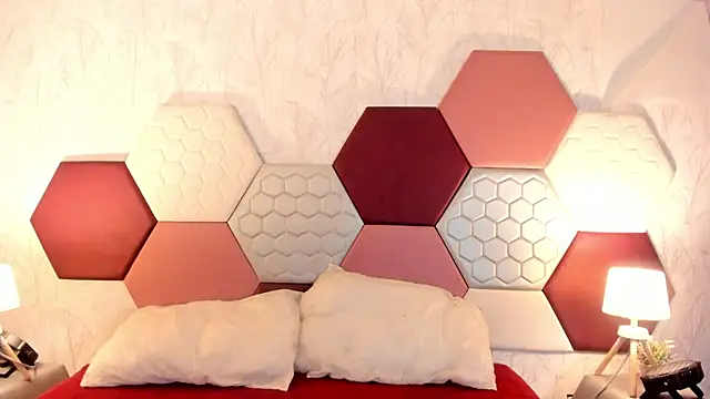 Snapshot of ArielleWilde chatting on October 26, 2025, 4:46 am ArielleWilde online show from October 26, 2025, 4:46 am