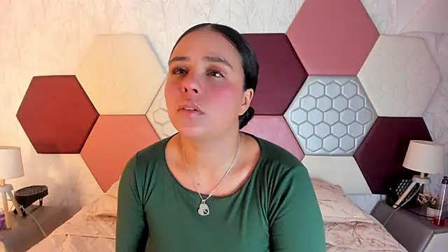 Snapshot of ArielleWilde chatting on November 21, 2025, 2:10 am ArielleWilde online show from November 21, 2025, 2:10 am