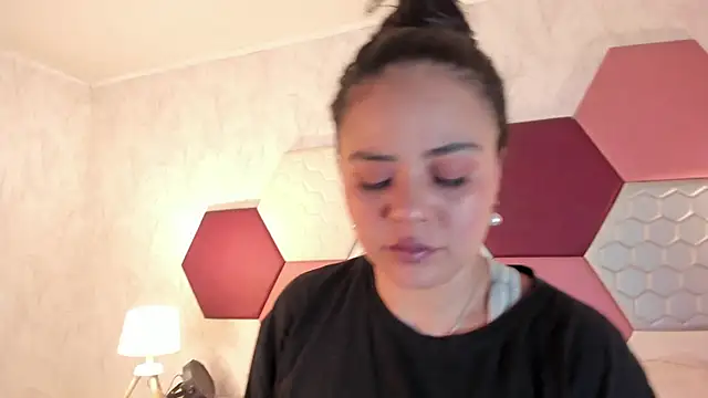 Snapshot of ArielleWilde chatting on November 8, 2025, 4:16 am ArielleWilde online show from November 8, 2025, 4:16 am