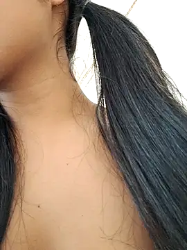 Snapshot of Michell_em chatting on December 22, 2025, 6:52 pm Michell em online show from December 22, 2025, 6:52 pm