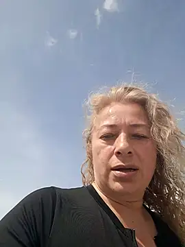 Snapshot of sofiacurvy_45 chatting on December 2, 2025, 6:31 pm sofiacurvy 45 online show from December 2, 2025, 6:31 pm