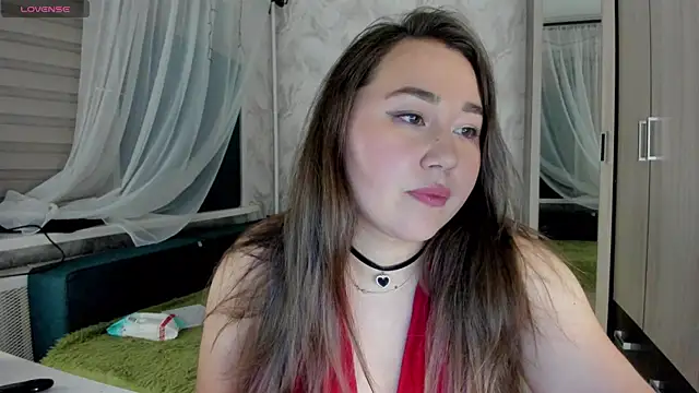 Snapshot of emilia_mur chatting on July 15, 2026, 9:11 pm emilia mur online show from July 15, 2026, 9:11 pm