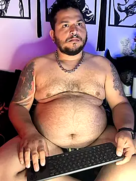 DannyBearrr online show from September 19, 2025, 2:37 am