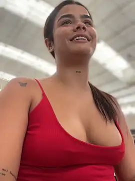 Snapshot of Kaily_Sweet16 chatting on October 20, 2025, 5:57 pm Kaily Sweet16 online show from October 20, 2025, 5:57 pm