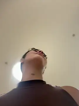 Kaily Sweet16 online show from April 16, 2026, 9:39 pm