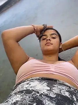 Snapshot of Kaily_Sweet16 chatting on September 16, 2025, 2:29 pm Kaily Sweet16 online show from September 16, 2025, 2:29 pm