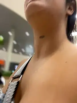 Snapshot of Kaily_Sweet16 chatting on September 8, 2025, 7:35 pm Kaily Sweet16 online show from September 8, 2025, 7:35 pm