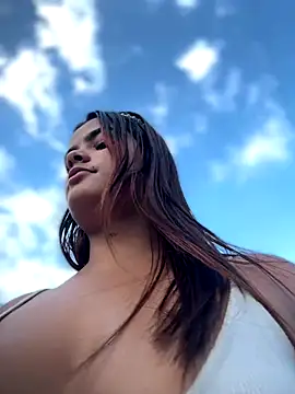 Snapshot of Kaily_Sweet16 chatting on December 13, 2025, 8:04 pm Kaily Sweet16 online show from December 13, 2025, 8:04 pm