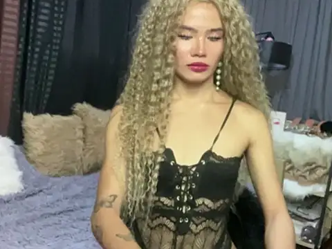 Snapshot of cute_vanessa12 chatting on November 14, 2025, 2:37 am cute vanessa12 online show from November 14, 2025, 2:37 am