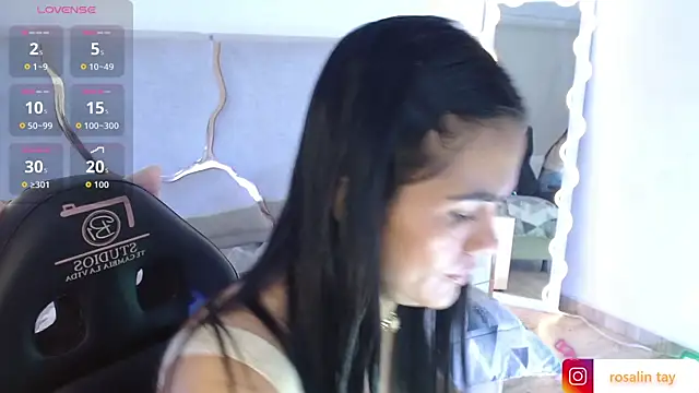 Snapshot of Rosalind_tay chatting on November 27, 2025, 3:56 pm Rosalind tay online show from November 27, 2025, 3:56 pm