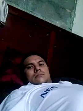 Snapshot of Luk909090 chatting on December 22, 2025, 3:17 am Luk909090 online show from December 22, 2025, 3:17 am