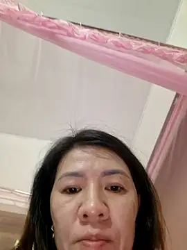 Snapshot of Hailey_babe chatting on November 3, 2025, 2:17 am Hailey babe online show from November 3, 2025, 2:17 am