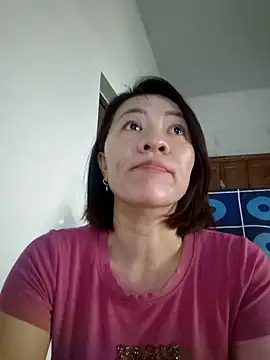 Snapshot of Hailey_babe chatting on November 18, 2025, 1:43 am Hailey babe online show from November 18, 2025, 1:43 am