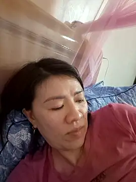 Snapshot of Hailey_babe chatting on November 17, 2025, 1:37 pm Hailey babe online show from November 17, 2025, 1:37 pm