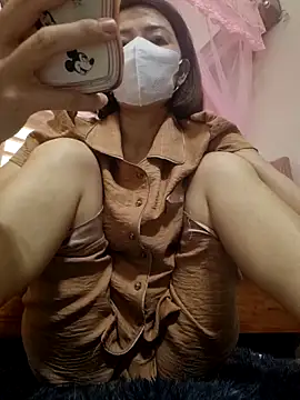 Snapshot of Hailey_babe chatting on November 6, 2025, 2:15 am Hailey babe online show from November 6, 2025, 2:15 am