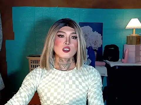 kimmy slut online show from October 10, 2025, 1:17 am