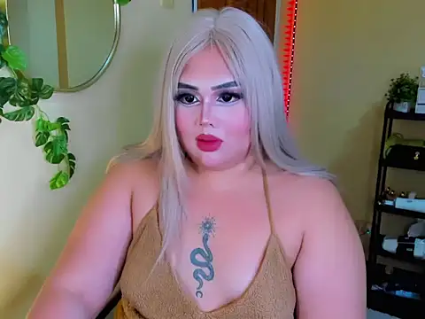 Snapshot of madeforyoou chatting on February 28, 2026, 11:59 pm madeforyoou online show from February 28, 2026, 11:59 pm