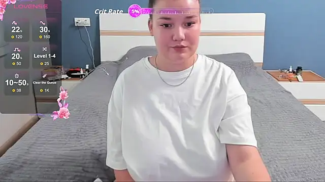 Snapshot of LinaElasm chatting on November 5, 2025, 11:24 am LinaElasm online show from November 5, 2025, 11:24 am