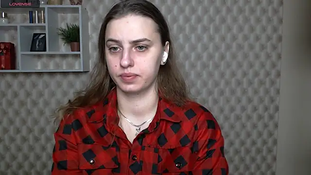 AmandaDimond  online show from February 13, 2026, 6:02 am