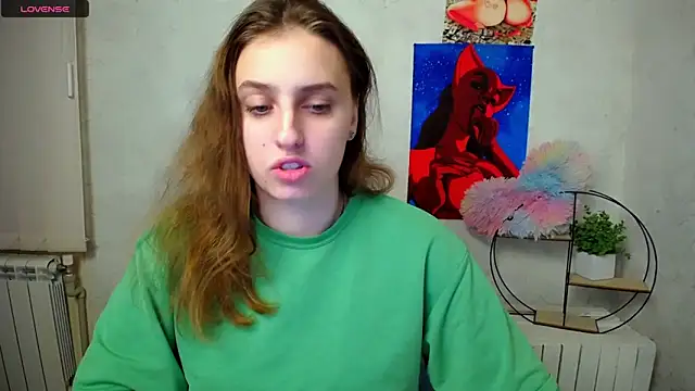 AmandaDimond  online show from November 23, 2025, 1:54 pm