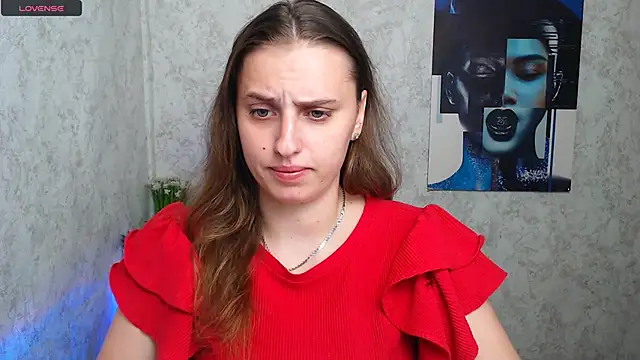 AmandaDimond  online show from May 26, 2026, 12:47 pm