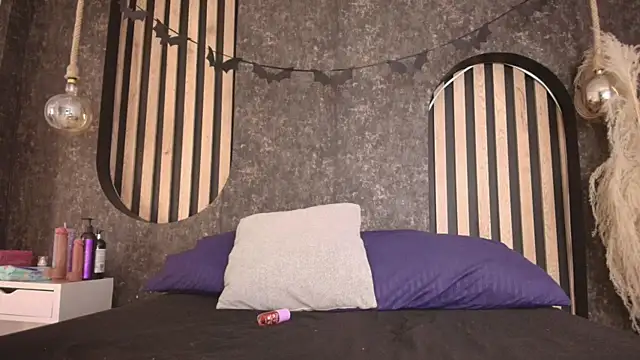 Snapshot of salome-gh chatting on January 9, 2026, 8:05 pm salome-gh online show from January 9, 2026, 8:05 pm