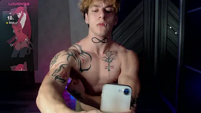 Snapshot of Brendan__Piks chatting on November 12, 2025, 2:10 pm Brendan Piks online show from November 12, 2025, 2:10 pm