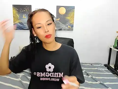 Savanna White online show from October 27, 2025, 10:49 am