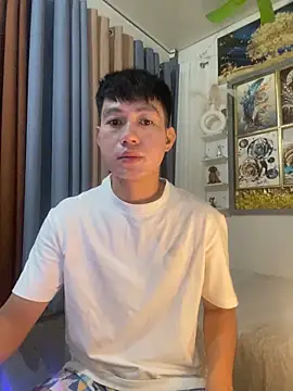 Snapshot of xshyboyx chatting on October 29, 2025, 3:05 am xshyboyx online show from October 29, 2025, 3:05 am