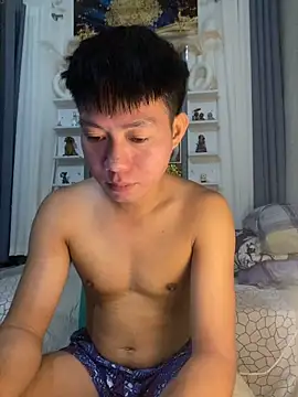 Snapshot of xshyboyx chatting on October 1, 2025, 3:33 am xshyboyx online show from October 1, 2025, 3:33 am