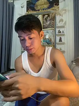 Snapshot of xshyboyx chatting on September 18, 2025, 3:31 am xshyboyx online show from September 18, 2025, 3:31 am