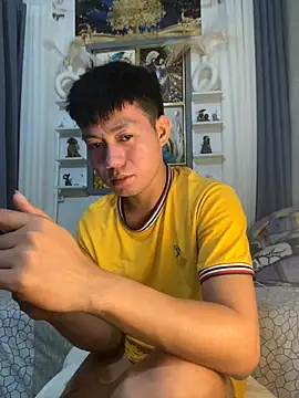 Snapshot of xshyboyx chatting on October 1, 2025, 3:38 pm xshyboyx online show from October 1, 2025, 3:38 pm