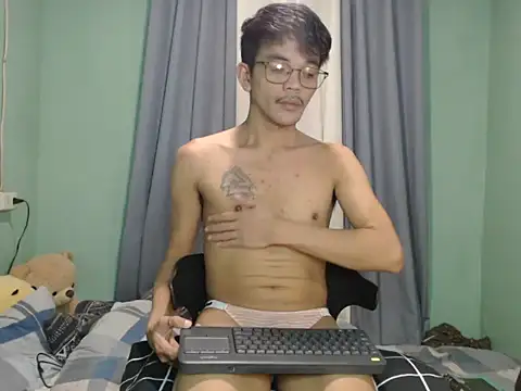 Snapshot of Natsboii chatting on October 19, 2025, 7:55 am Natsboii online show from October 19, 2025, 7:55 am