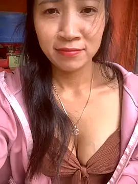 ThiHa003 online show from October 26, 2025, 3:29 am