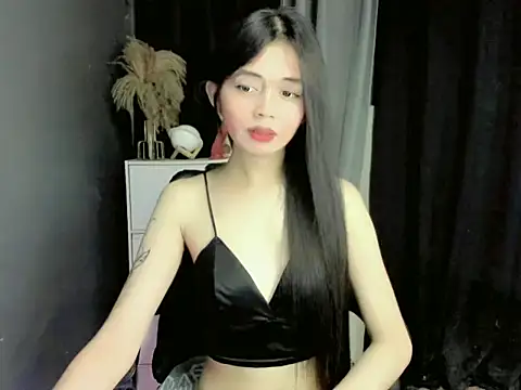 LexiLove online show from November 5, 2025, 1:36 pm