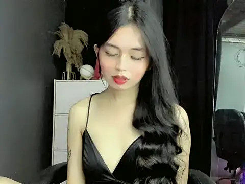 LexiLove online show from September 16, 2025, 2:51 pm