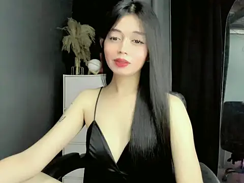 LexiLove online show from September 28, 2025, 5:20 pm