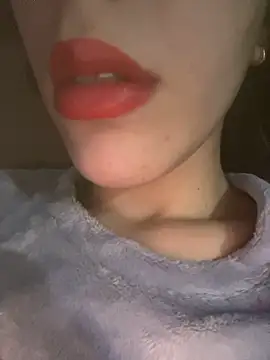 Mimisixo online show from November 28, 2025, 6:30 pm