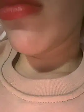 Snapshot of Mimisixo chatting on February 24, 2026, 12:22 am Mimisixo online show from February 24, 2026, 12:22 am