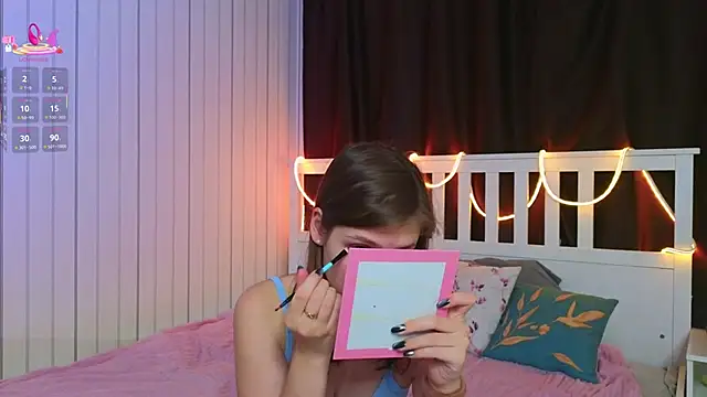 Snapshot of BeatrixCarIeton chatting on November 30, 2025, 7:25 pm BeatrixCarIeton online show from November 30, 2025, 7:25 pm