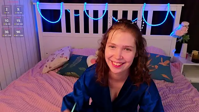 Snapshot of BeatrixCarIeton chatting on November 13, 2025, 7:18 pm BeatrixCarIeton online show from November 13, 2025, 7:18 pm