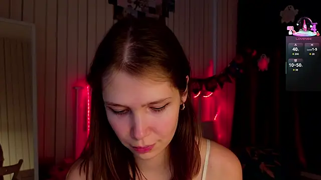 Snapshot of BeatrixCarIeton chatting on November 1, 2025, 9:03 am BeatrixCarIeton online show from November 1, 2025, 9:03 am