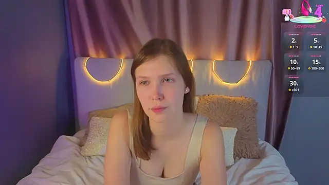 Snapshot of BeatrixCarIeton chatting on September 23, 2025, 6:37 pm BeatrixCarIeton online show from September 23, 2025, 6:37 pm