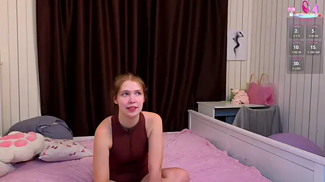 Snapshot of BeatrixCarIeton chatting on October 24, 2025, 7:13 pm BeatrixCarIeton online show from October 24, 2025, 7:13 pm