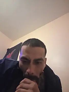 Snapshot of Cnutt310 chatting on January 17, 2026, 8:40 am Cnutt310 online show from January 17, 2026, 8:40 am