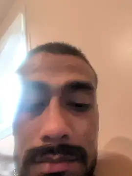 Snapshot of Cnutt310 chatting on December 13, 2025, 11:22 pm Cnutt310 online show from December 13, 2025, 11:22 pm