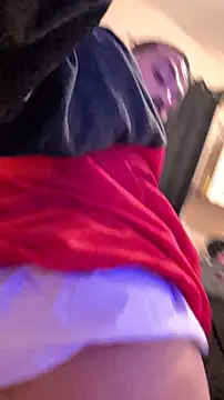 Snapshot of Cnutt310 chatting on March 3, 2026, 8:21 am Cnutt310 online show from March 3, 2026, 8:21 am