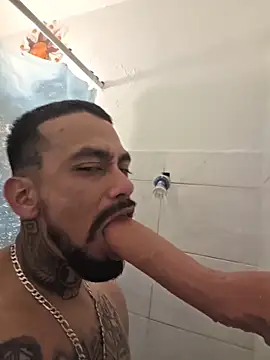 Snapshot of Cnutt310 chatting on January 31, 2026, 11:47 pm Cnutt310 online show from January 31, 2026, 11:47 pm